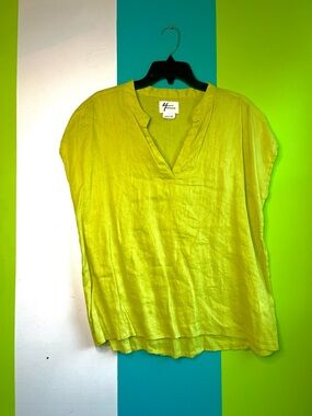 Andrea Jovine Lime Green V-Neck Linen Blouse